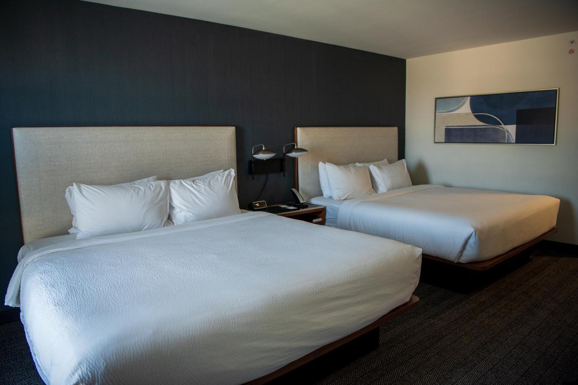Courtyard By Marriott Lake Stadt Exterior foto